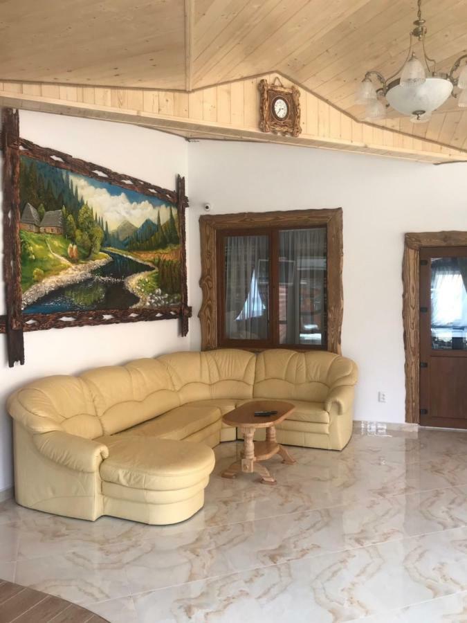 Skhidnytsia Dayarta酒店 外观 照片